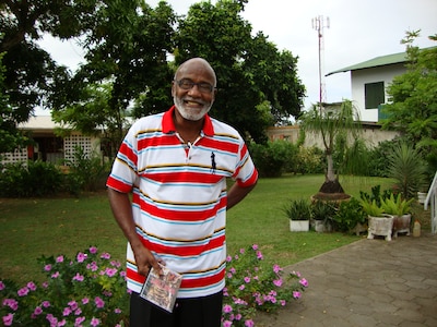 Surinaamse acteur Borger Breeveld (82) overleden