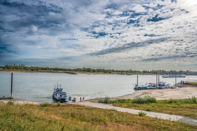 Ook veerdienst Millingen en Pannerden stopt vanwege lage waterstand