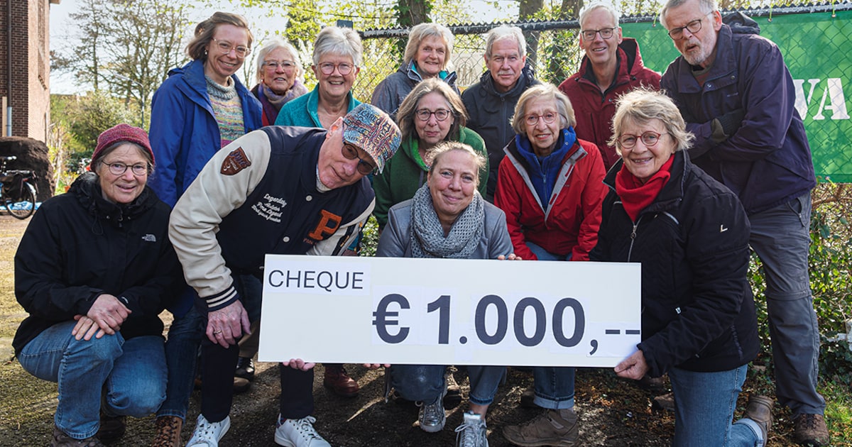 Buurttuin De Hof van Heden doneert 1.000 euro aan Vincentiusvereniging