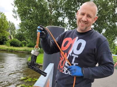 Verbaasd las magneetvisser Martijn politieoproep rond moordzaak: ‘Ik dacht: wat jullie zoeken is al 