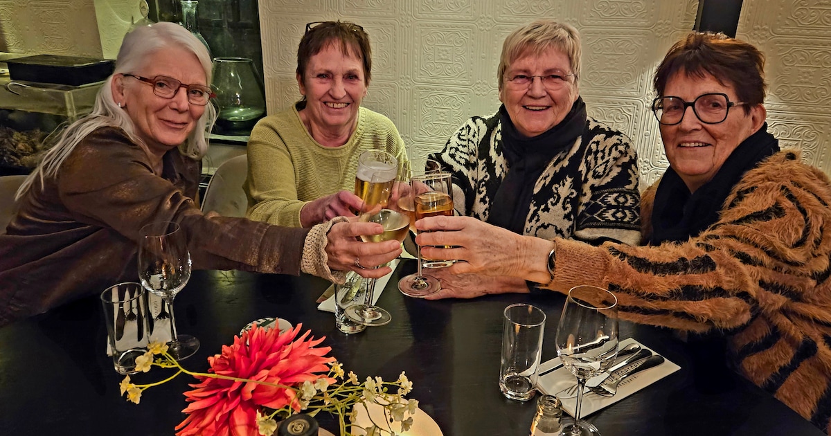 Club van Wilma, Ans, Grada en Mini kaart al 40 jaar samen