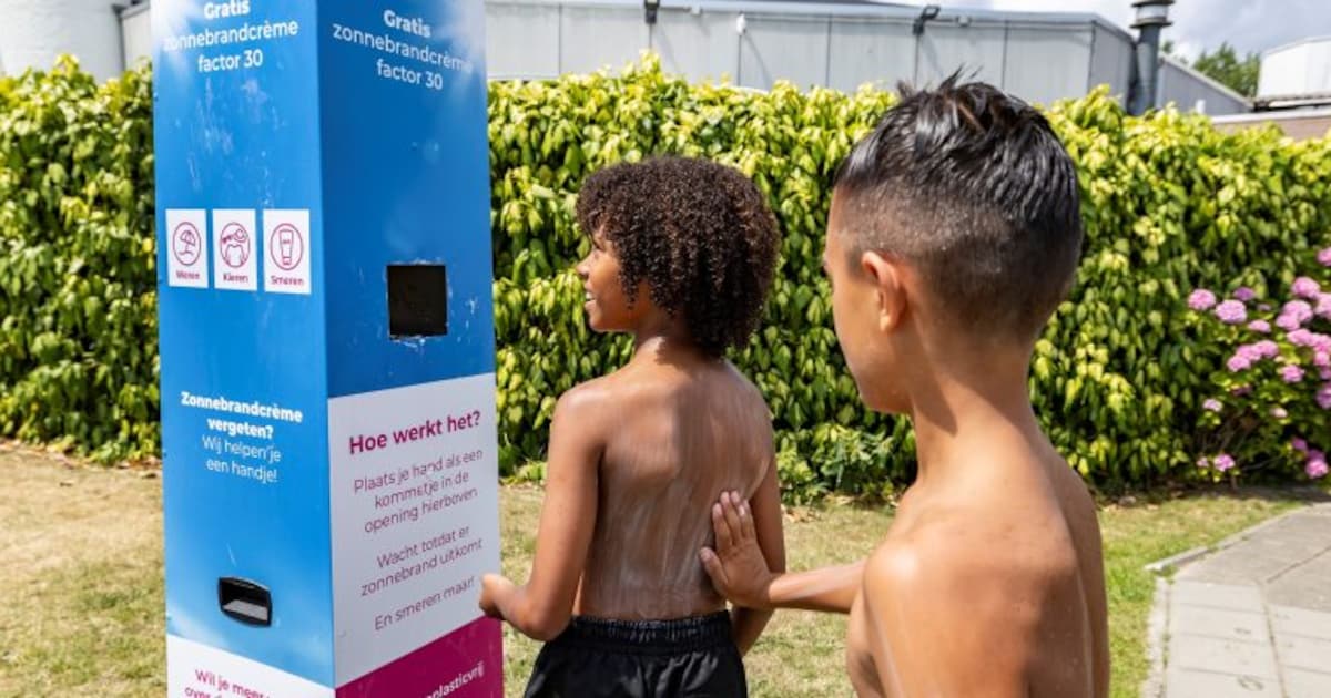 Zonnebrandpaal keert terug bij zwembad in Ridderkerk