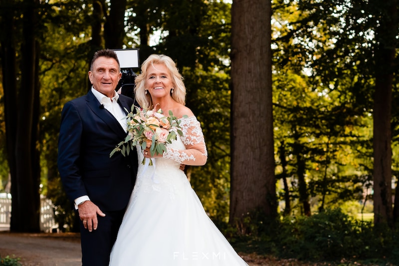 LIEFDE IN HET GEHEIM? 😱 Married at First Sight-Sylvia gespot met ...