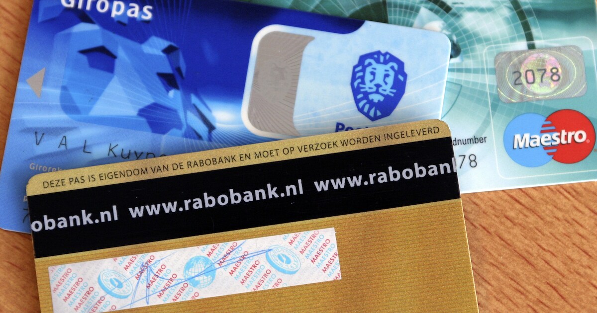Man pint 15.000 euro met gestolen pinpassen in Haulerwijk en Amsterdam | Ooststellingwerf