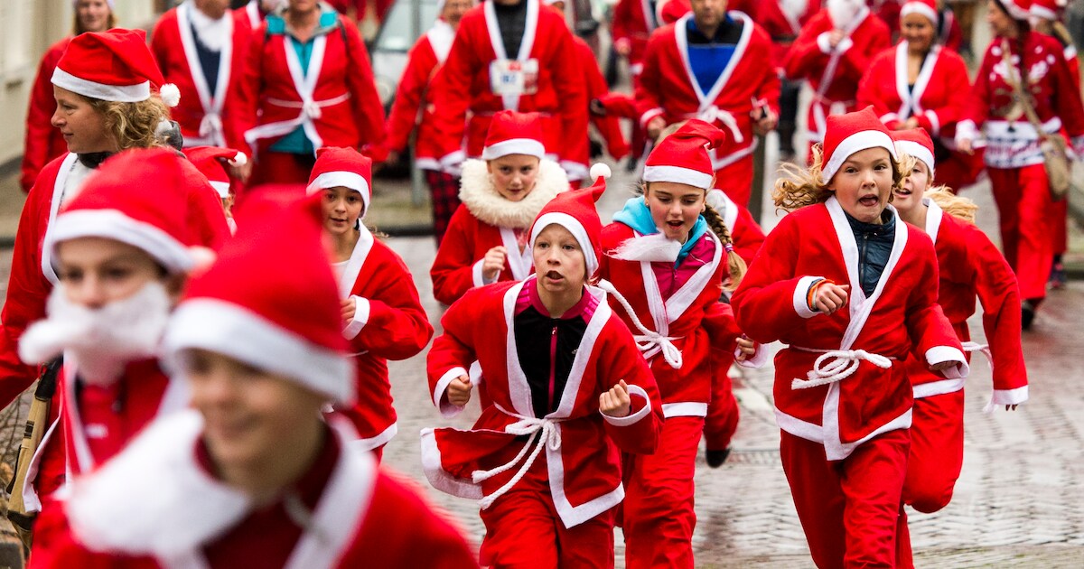 Santa Run: Met duizend deelnemers is maximum wel bereikt | Regio | AD.nl