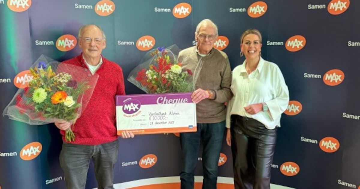 Voedselbank Alphen krijgt 10.000 euro van MAX Maakt Mogelijk: ‘Fijn, zo’n blijk van waardering’