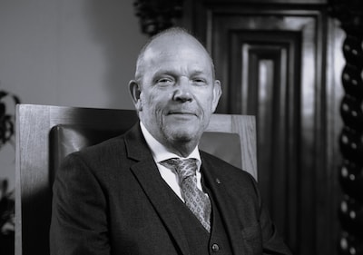 Fractievoorzitter Alberto Blömer van PVV in Enschede plotseling overleden