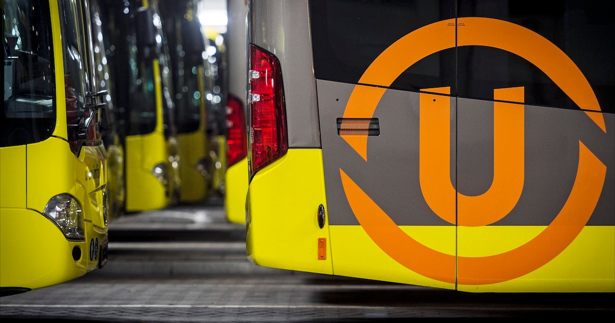Nieuwe busvervoerder in regio Utrecht trapt af met uitval en vertraging door softwarestoring: ‘Oorza