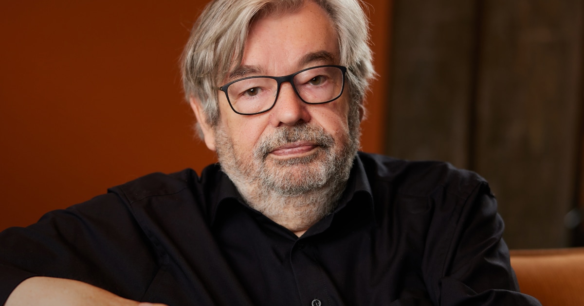 Maarten van Rossem geeft theaterlezing in Assen