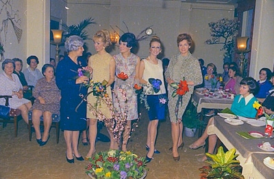 Wie showt de nieuwste mode in Hotel West-Ende?