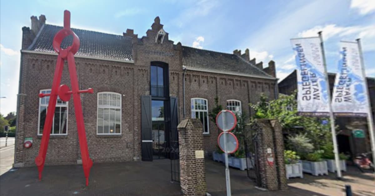 Solotentoonstelling Claudy Jongstra opent in Cuypershuis Roermond