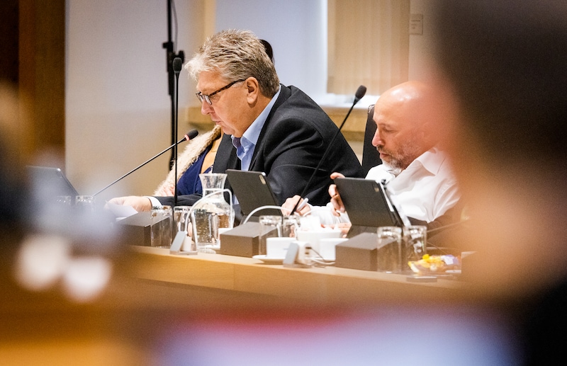 Gemeenteraadslid Marco Stam (toen Fractie Van Waardhuizen, nu Fractie Stam) bracht de zaak vorig jaar aan het rollen door er vragen over te stellen.