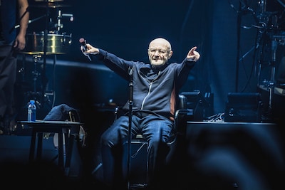 Phil Collins blikt terug op zijn geklapte huwelijken: ‘Zo ga je het leven niet in’