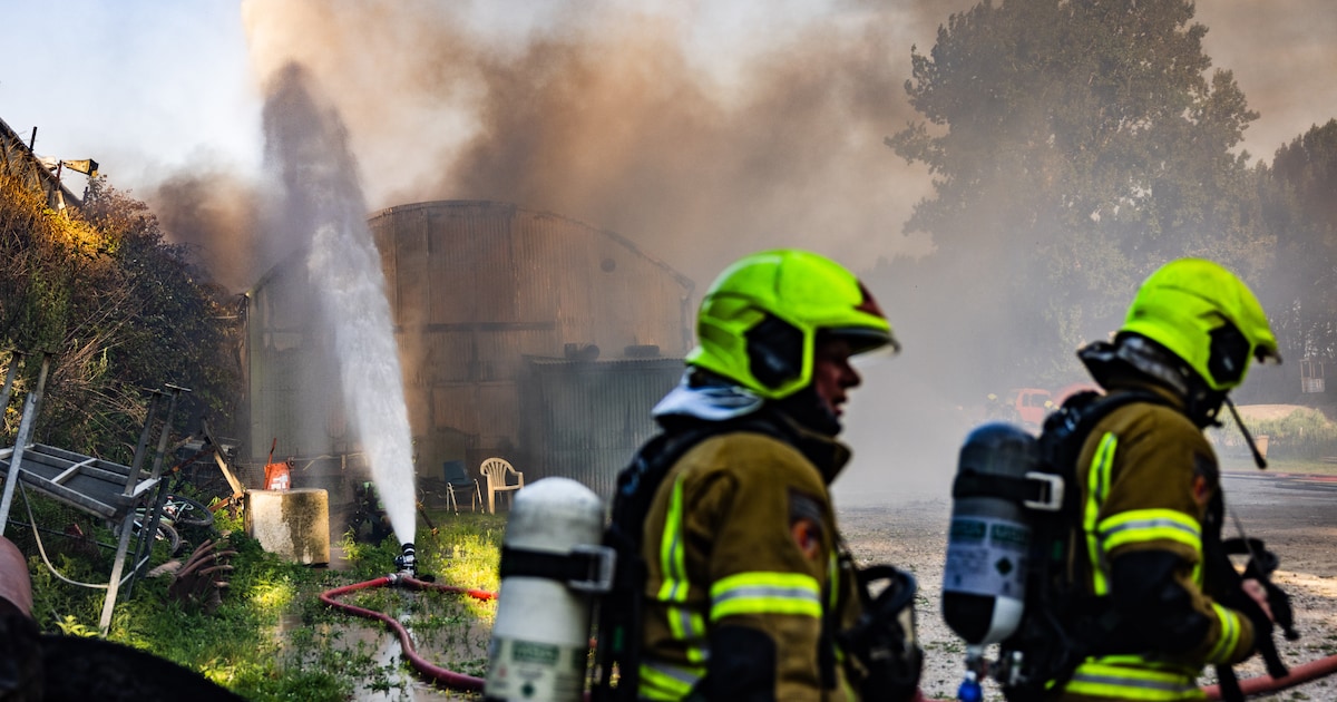 Uitslaande brand verwoest loods van motorcrossclub in Bleiswijk