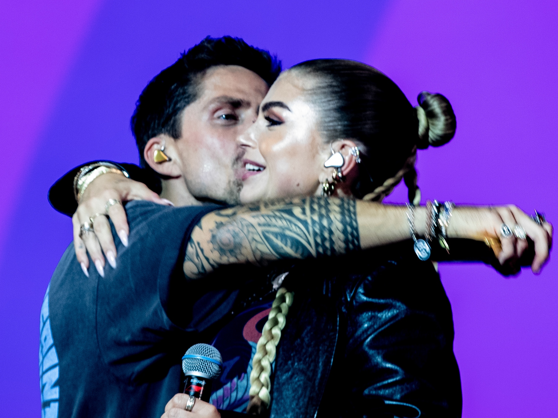 André en Roxeanne Hazes halen alles uit hechte band na ruzie: ‘Zonder dat het geforceerd voelt’