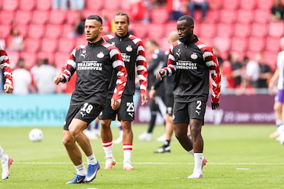 PSV-fans nemen voor duel met FC Groningen afscheid van Saibari
