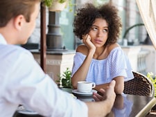 De ergste 17 date-afknappers: ‘Ik rook haar al voordat ik haar de hand kon schudden'