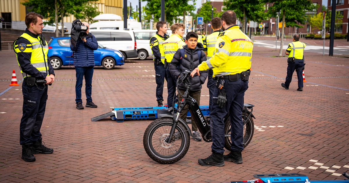 Campagne tegen ‘foute’ fatbikes start met grote controle in Barendrecht: ‘Je kan beter trappen, nu k