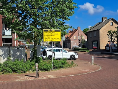 Reusels uitgaansgebied op weekendavonden voorlopig evenemententerrein: ‘Als ik zie hoe ons terras er