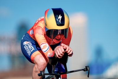 Eerste medaille voor Nederland op WK wielrennen: Nienke Vinke pakt zilver op tijdrit bij beloften