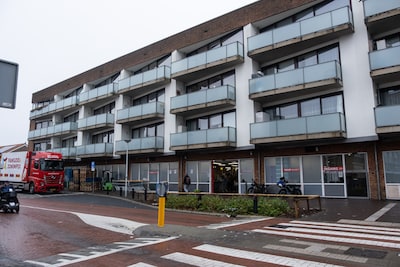 Wat doen we tegen de overlast op het Neptunusplein? Het antwoord zal niet iedereen gelukkig maken