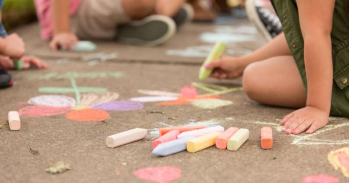 Essen maakt opnieuw plaats voor spelende kinderen met speelstraten tijdens vakanties