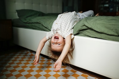 Back to school means earlier bedtimes: how to avoid battles with your child