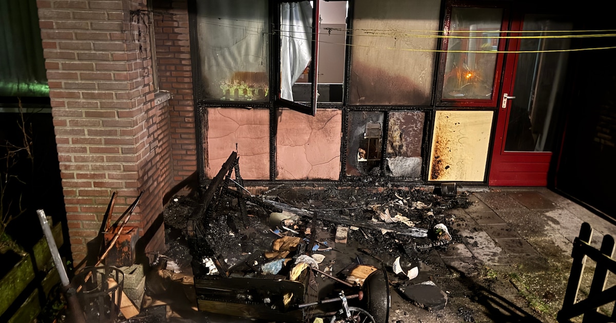 Brand in tuin van woning in Den Helder