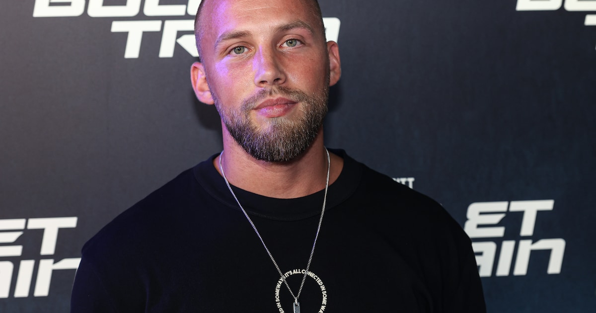 Edino van Dorsten geeft lezing over zijn boek in bibliotheek Roden