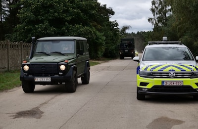 Twee Nederlandse militairen gewond na parachutesprong in België