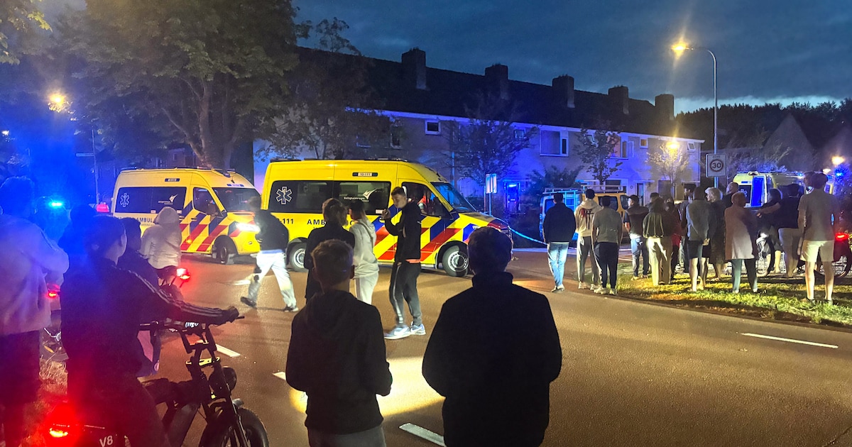 Twee personen raken gewond bij steekincident in Enkhuizen: één verdachte aangehouden, één voortvluch