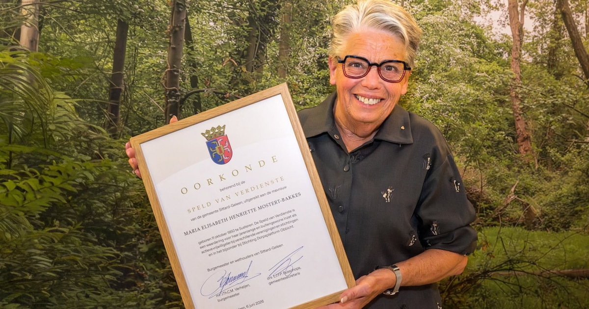 Marlies Mostert ontvangt Speld van Verdienste in Sittard-Geleen