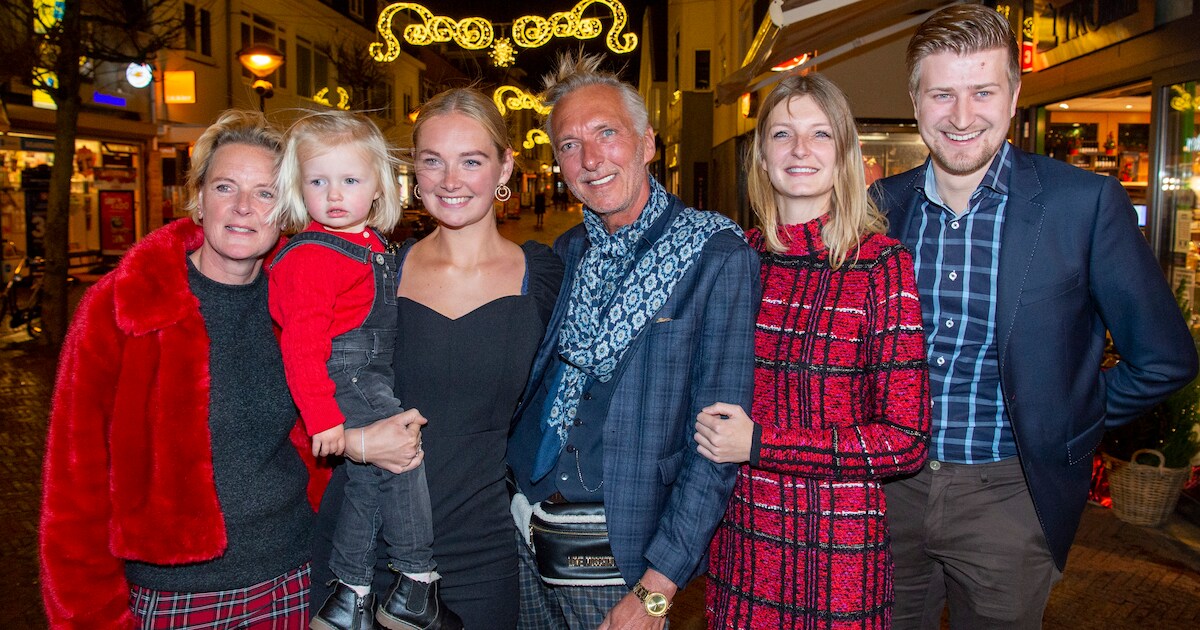 Ministerie grijpt in bij Chateau Meiland: Claire (3) moet eruit, want  kinderarbeid | Show | AD.nl