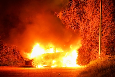 Auto uitgebrand in Tiel