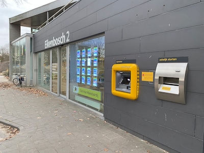 Pinnen? In Berkel-Enschot kan dat straks alleen nog binnen