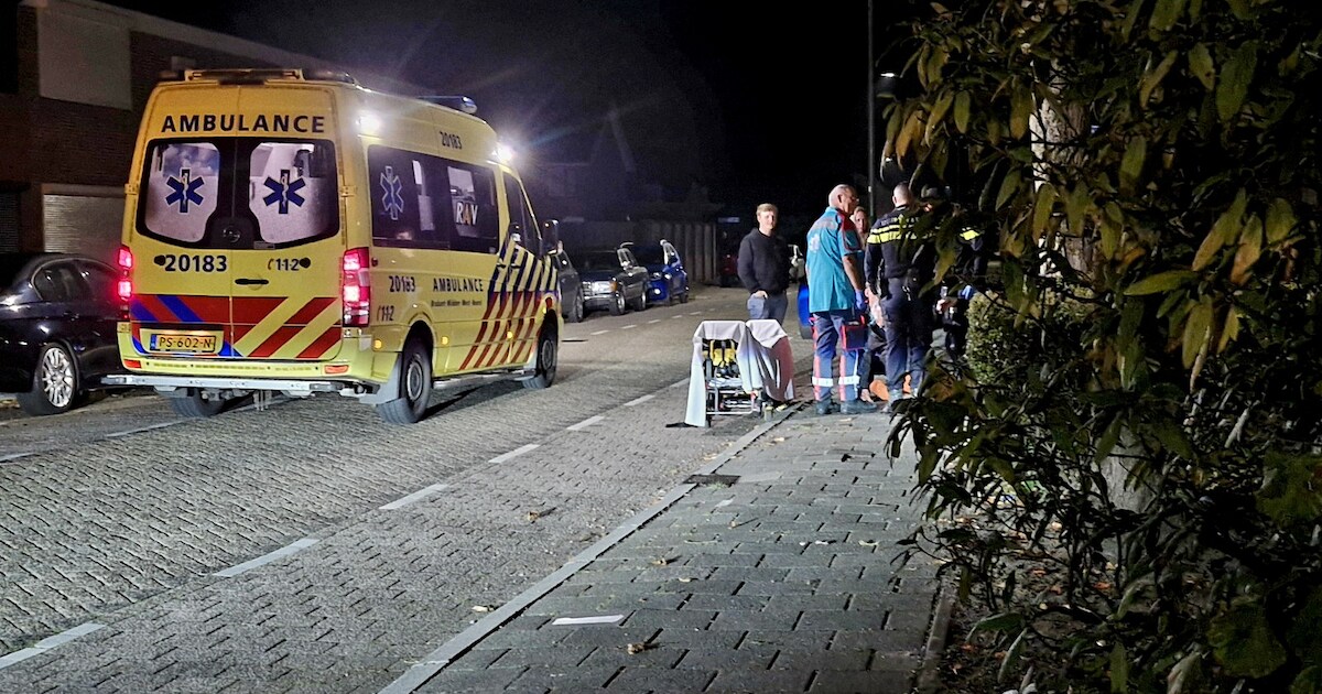 Man valt hard van fiets in Dongen en raakt gewond