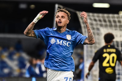 Noa Lang maakt zijn eerste doelpunt in ruim een half jaar, koploper Inter na een helft al klaar met Parma