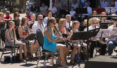 Muziekvereniging De Harmonie trapt zaterdag het seizoen af met een openluchtconcert op het Raadhuisp