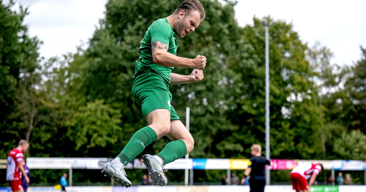 Dani van Soest bekroont rentree bij Jonathan met vier goals: ‘Ik heb een hoop geleerd van vorig seiz