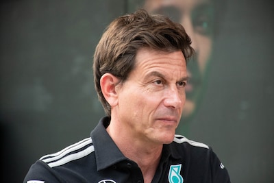 Verbaasde Wolff ziet dominant Mercedes ‘achteruit’ gaan, F1-baas blijft volhouden dat seizoen eindigt in Midden-Oosten