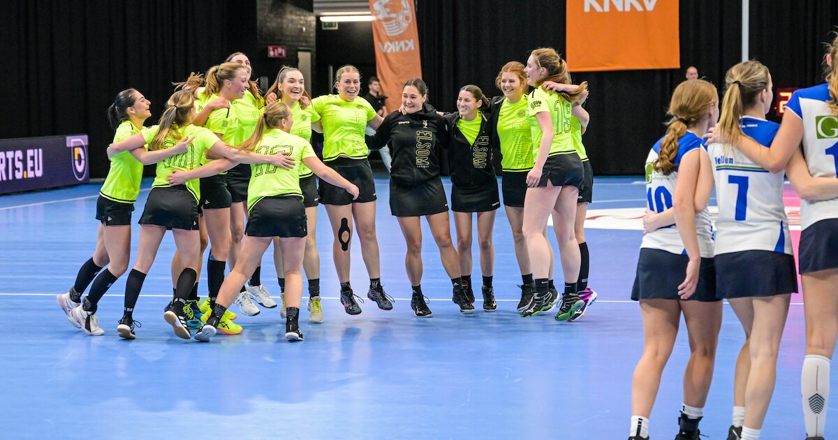 Het team in topvorm of de club die hulp kreeg van een oud-Eredivisietrainer: wie pakt te landstitel 