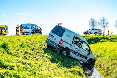 Vrouw raakt gewond bij ongeval in Biddinghuizen