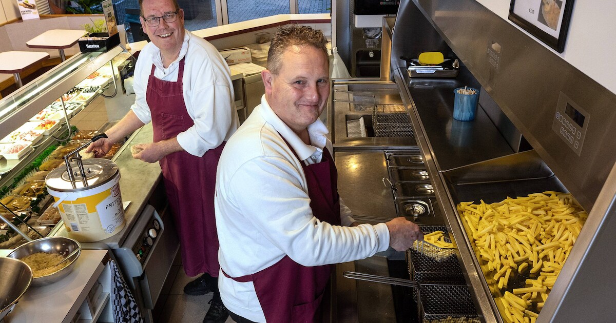 Deze frietbakkers stoppen met de cafetaria, maar ze blijven friet bakken: ‘Het is een fabeltje dat j
