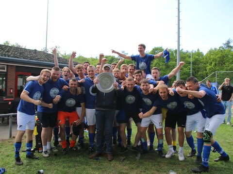 Schalkwijk, vorig seizoen kampioen in de vijfde klasse, is door de KNVB voor twee duels op ‘stil’ gezet.