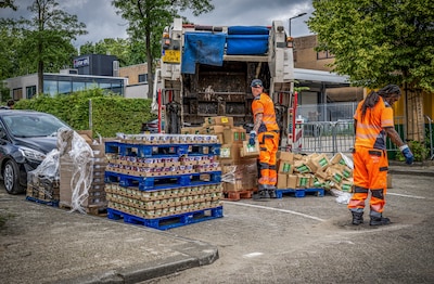 Pallets vol stinkende zuivel gedumpt bij pannenkoekenrestaurant: ‘Lagen ook zakken borrelnootjes tus