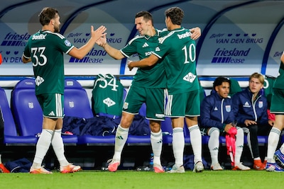 Viergever en Kostons zetten PEC Zwolle verrassend op comfortabele voorsprong tegen Heerenveen