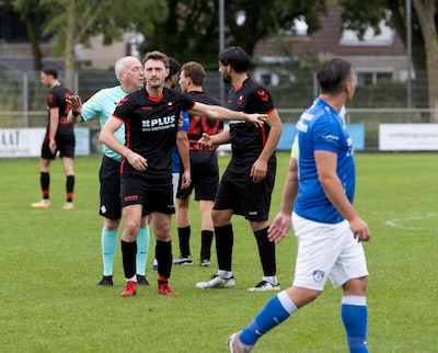 Mifano komt na donderspeech op doelsaldo te kort voor periodetitel: ‘Gaspedaal vol ingedrukt, zoals 