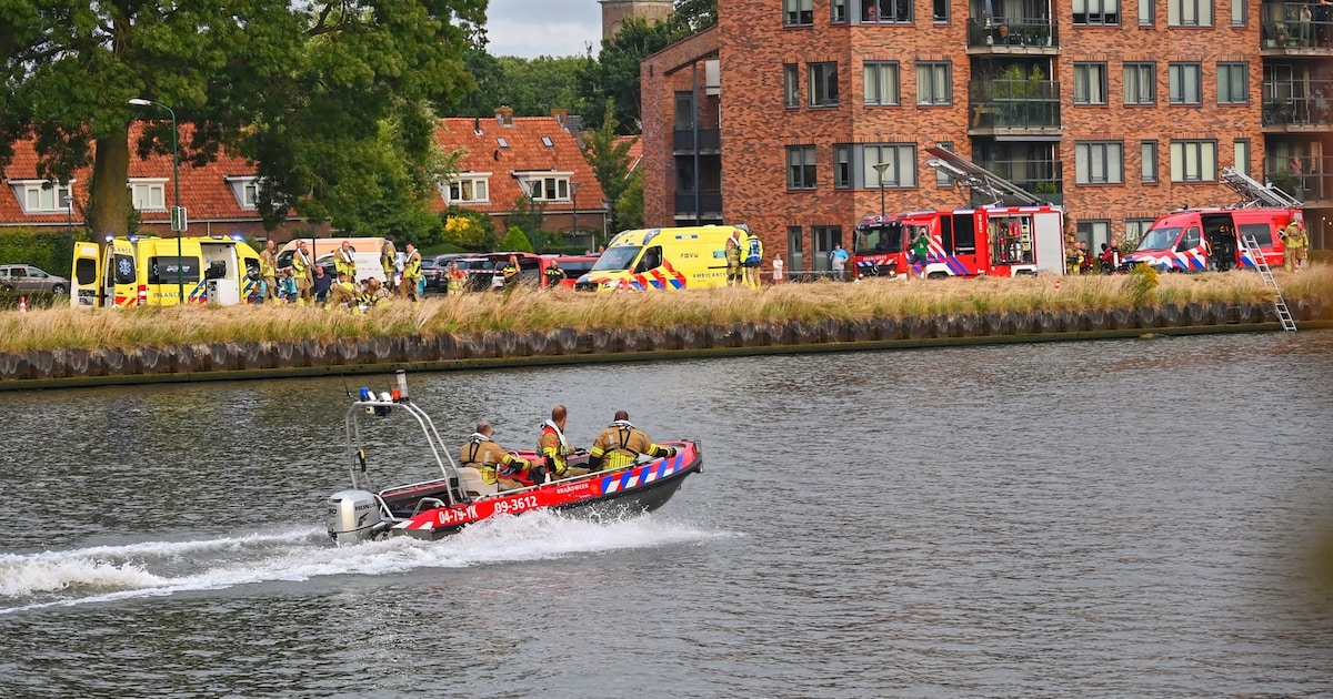 Persoon uit Amsterdam-Rijnkanaal gehaald bij Breukelen
