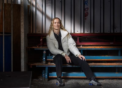 Nachtburgemeester Lotte gaat strijd aan met straatintimidatie: ‘Jonge mannen weten niet hoe erg het 