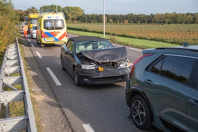 Zeven auto’s botsen op elkaar bij Nieuwegeinsebrug